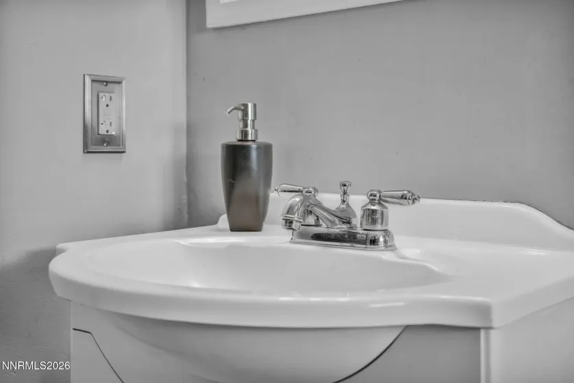 3811 Deodar, Silver Springs, Nevada 89429, 3 Bedrooms Bedrooms, ,2 BathroomsBathrooms,Residential,Residential,Deodar,260004342