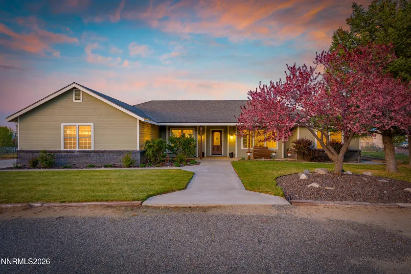 969 Riverview, Gardnerville, Nevada 89460, 3 Bedrooms Bedrooms, ,2 BathroomsBathrooms,Residential,Residential,Riverview,260004343