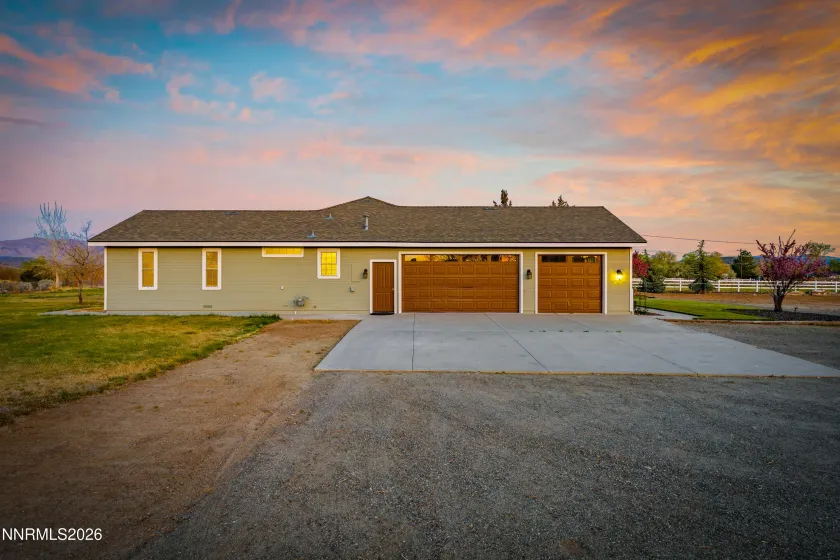 969 Riverview, Gardnerville, Nevada 89460, 3 Bedrooms Bedrooms, ,2 BathroomsBathrooms,Residential,Residential,Riverview,260004343