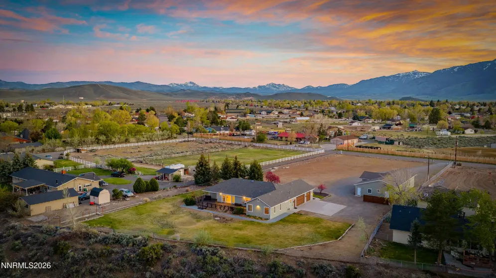 969 Riverview, Gardnerville, Nevada 89460, 3 Bedrooms Bedrooms, ,2 BathroomsBathrooms,Residential,Residential,Riverview,260004343