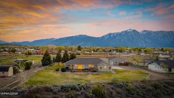 969 Riverview, Gardnerville, Nevada 89460, 3 Bedrooms Bedrooms, ,2 BathroomsBathrooms,Residential,Residential,Riverview,260004343
