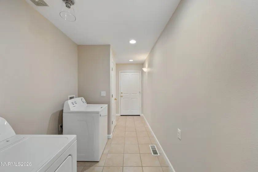 969 Riverview, Gardnerville, Nevada 89460, 3 Bedrooms Bedrooms, ,2 BathroomsBathrooms,Residential,Residential,Riverview,260004343