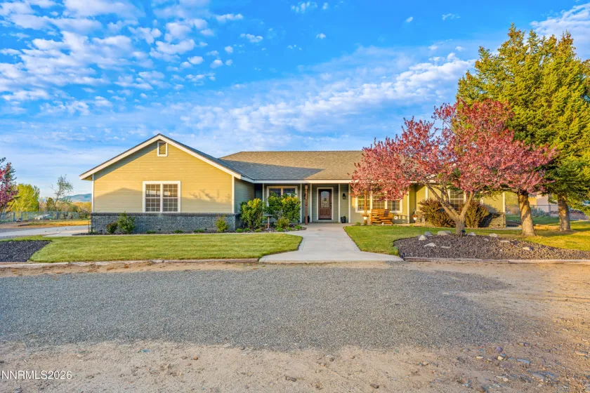 969 Riverview, Gardnerville, Nevada 89460, 3 Bedrooms Bedrooms, ,2 BathroomsBathrooms,Residential,Residential,Riverview,260004343