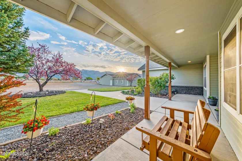 969 Riverview, Gardnerville, Nevada 89460, 3 Bedrooms Bedrooms, ,2 BathroomsBathrooms,Residential,Residential,Riverview,260004343