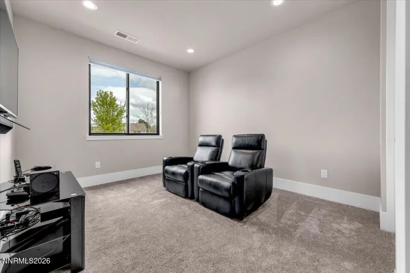 7347 Diamond Oaks, Sparks, Nevada 89436, 4 Bedrooms Bedrooms, ,4 BathroomsBathrooms,Residential,Residential,Diamond Oaks,260004350