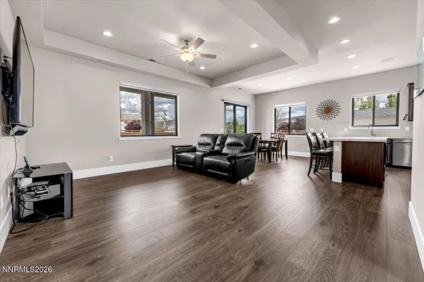 7347 Diamond Oaks, Sparks, Nevada 89436, 4 Bedrooms Bedrooms, ,4 BathroomsBathrooms,Residential,Residential,Diamond Oaks,260004350