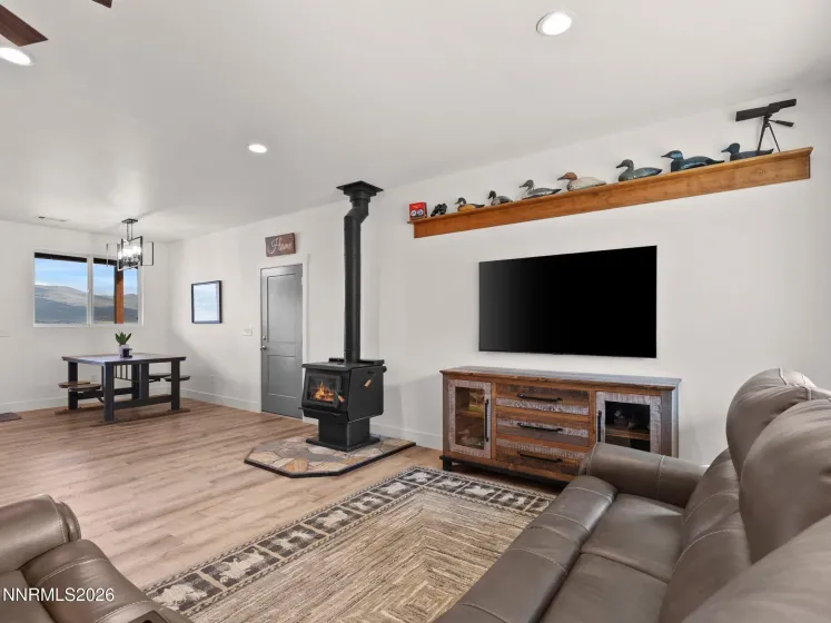 885 Serenity, Reno, Nevada 89510, 3 Bedrooms Bedrooms, ,2 BathroomsBathrooms,Residential,Residential,Serenity,260004351