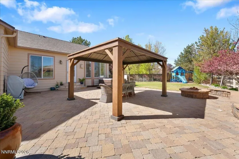 3215 Mirador, Sparks, Nevada 89436, 3 Bedrooms Bedrooms, ,3 BathroomsBathrooms,Residential,Residential,Mirador,260004353