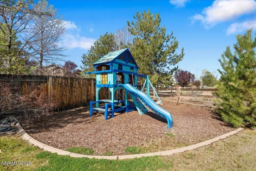 3215 Mirador, Sparks, Nevada 89436, 3 Bedrooms Bedrooms, ,3 BathroomsBathrooms,Residential,Residential,Mirador,260004353