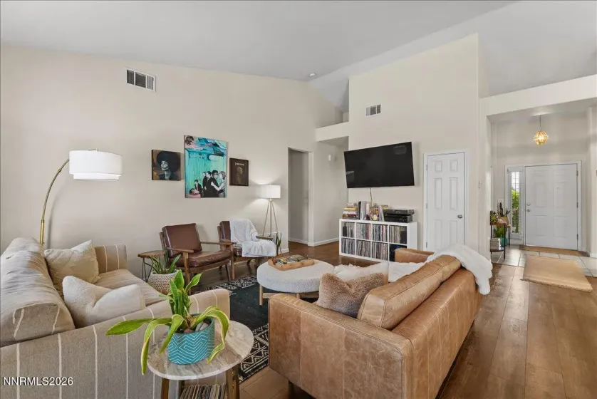 3215 Mirador, Sparks, Nevada 89436, 3 Bedrooms Bedrooms, ,3 BathroomsBathrooms,Residential,Residential,Mirador,260004353