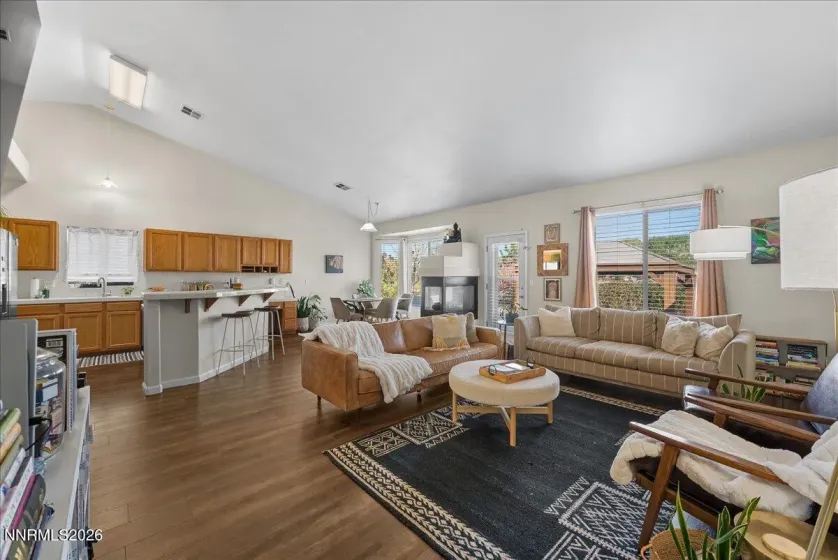 3215 Mirador, Sparks, Nevada 89436, 3 Bedrooms Bedrooms, ,3 BathroomsBathrooms,Residential,Residential,Mirador,260004353