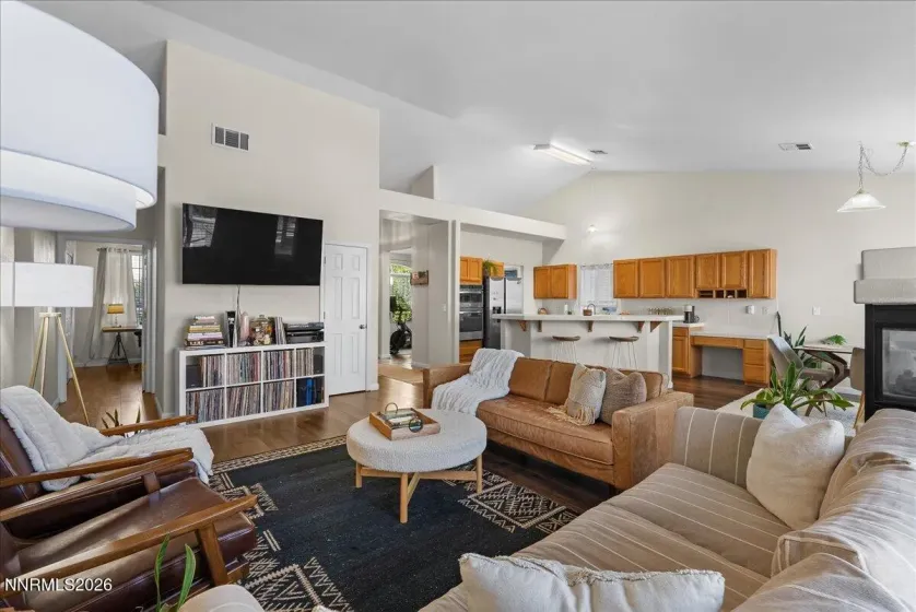 3215 Mirador, Sparks, Nevada 89436, 3 Bedrooms Bedrooms, ,3 BathroomsBathrooms,Residential,Residential,Mirador,260004353