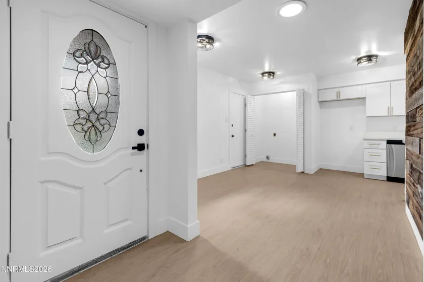 1001 Kings, Reno, Nevada 89503, 2 Bedrooms Bedrooms, ,2 BathroomsBathrooms,Residential,Residential,Kings,260004358