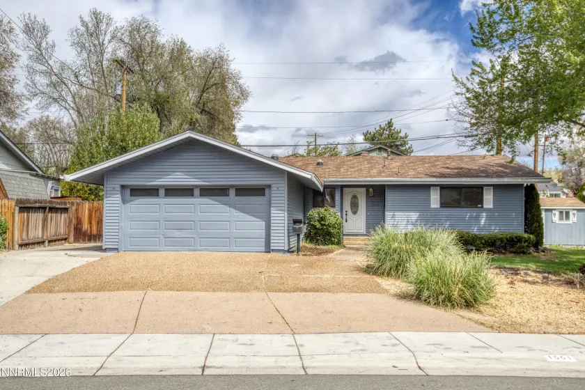 1001 Kings, Reno, Nevada 89503, 2 Bedrooms Bedrooms, ,2 BathroomsBathrooms,Residential,Residential,Kings,260004358