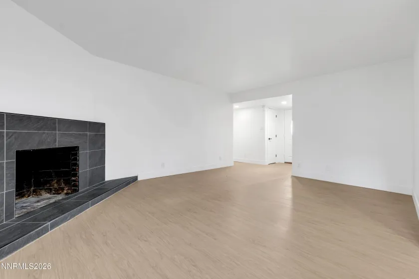 1001 Kings, Reno, Nevada 89503, 2 Bedrooms Bedrooms, ,2 BathroomsBathrooms,Residential,Residential,Kings,260004358