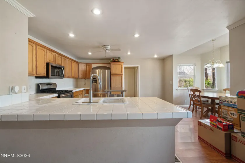 726 Pinto, Gardnerville, Nevada 89410, 3 Bedrooms Bedrooms, ,3 BathroomsBathrooms,Residential,Residential,Pinto,260003407