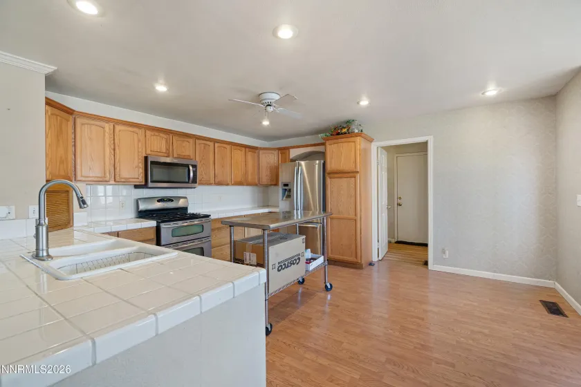 726 Pinto, Gardnerville, Nevada 89410, 3 Bedrooms Bedrooms, ,3 BathroomsBathrooms,Residential,Residential,Pinto,260003407