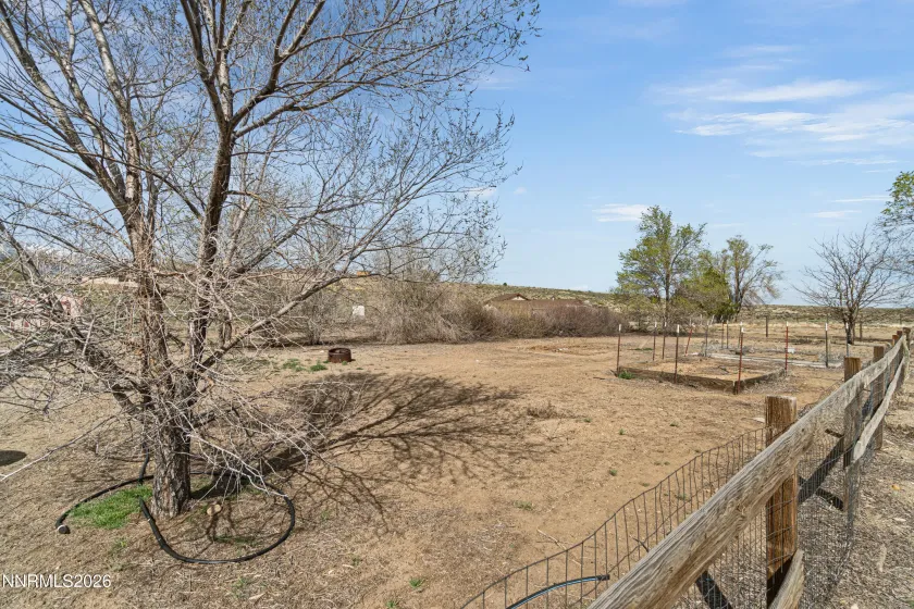 726 Pinto, Gardnerville, Nevada 89410, 3 Bedrooms Bedrooms, ,3 BathroomsBathrooms,Residential,Residential,Pinto,260003407