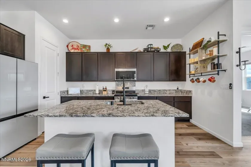 2415 Metolius, Sparks, Nevada 89436, 3 Bedrooms Bedrooms, ,2 BathroomsBathrooms,Residential,Residential,Metolius,260004360