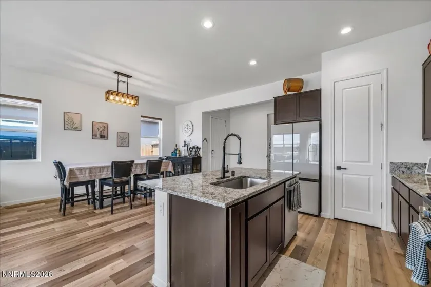 2415 Metolius, Sparks, Nevada 89436, 3 Bedrooms Bedrooms, ,2 BathroomsBathrooms,Residential,Residential,Metolius,260004360