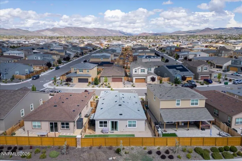 2415 Metolius, Sparks, Nevada 89436, 3 Bedrooms Bedrooms, ,2 BathroomsBathrooms,Residential,Residential,Metolius,260004360