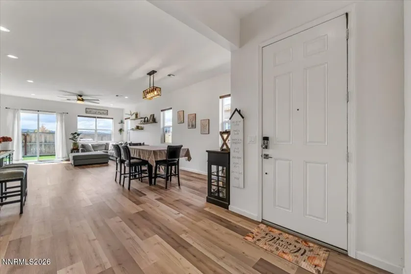 2415 Metolius, Sparks, Nevada 89436, 3 Bedrooms Bedrooms, ,2 BathroomsBathrooms,Residential,Residential,Metolius,260004360