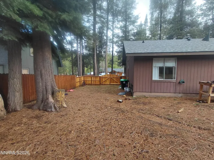 1622 Atroari, South Lake Tahoe, California 96150, 3 Bedrooms Bedrooms, ,2 BathroomsBathrooms,Residential,Residential,Atroari,260004366