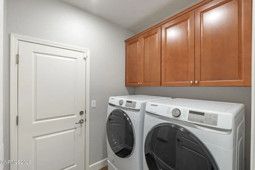 5961 Red Stable, Sparks, Nevada 89436, 3 Bedrooms Bedrooms, ,2 BathroomsBathrooms,Residential,Residential,Red Stable,260004368