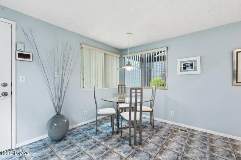 6481 Meadow Hill, Reno, Nevada 89519, 4 Bedrooms Bedrooms, ,3 BathroomsBathrooms,Residential,Residential,Meadow Hill,260004370