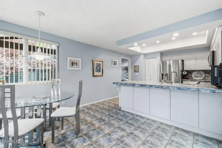 6481 Meadow Hill, Reno, Nevada 89519, 4 Bedrooms Bedrooms, ,3 BathroomsBathrooms,Residential,Residential,Meadow Hill,260004370