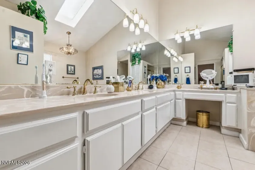 6481 Meadow Hill, Reno, Nevada 89519, 4 Bedrooms Bedrooms, ,3 BathroomsBathrooms,Residential,Residential,Meadow Hill,260004370