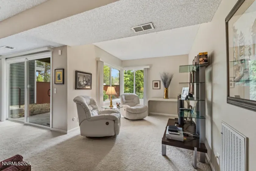 6481 Meadow Hill, Reno, Nevada 89519, 4 Bedrooms Bedrooms, ,3 BathroomsBathrooms,Residential,Residential,Meadow Hill,260004370