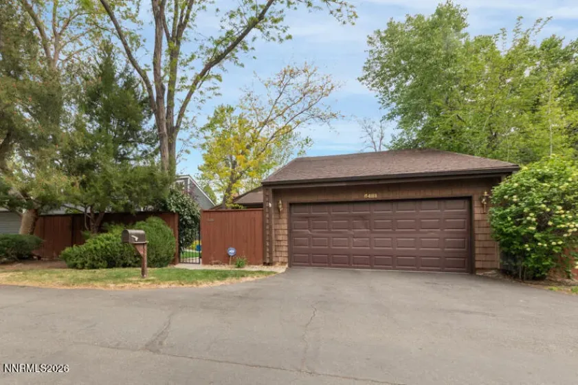 6481 Meadow Hill, Reno, Nevada 89519, 4 Bedrooms Bedrooms, ,3 BathroomsBathrooms,Residential,Residential,Meadow Hill,260004370