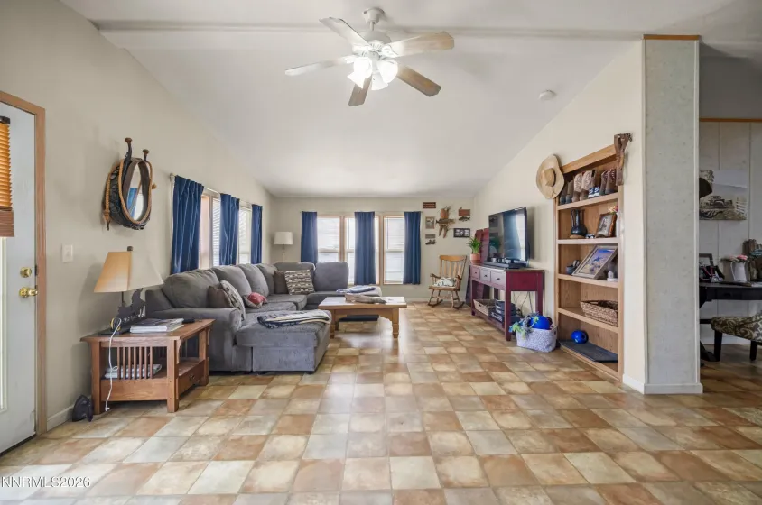 3717 Hillsboro, Fallon, Nevada 89406, 3 Bedrooms Bedrooms, ,2 BathroomsBathrooms,Residential,Residential,Hillsboro,260004372