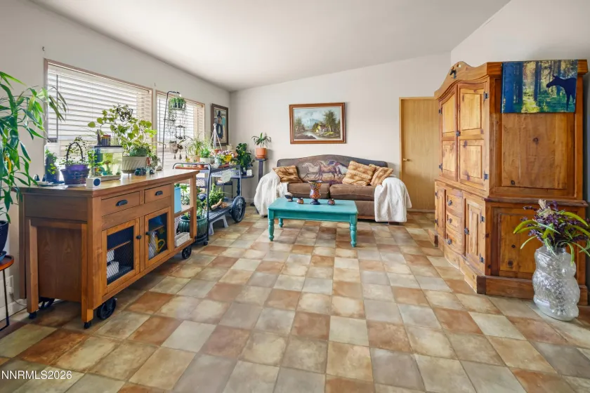 3717 Hillsboro, Fallon, Nevada 89406, 3 Bedrooms Bedrooms, ,2 BathroomsBathrooms,Residential,Residential,Hillsboro,260004372