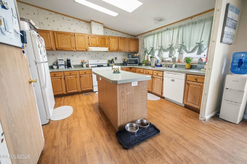 3717 Hillsboro, Fallon, Nevada 89406, 3 Bedrooms Bedrooms, ,2 BathroomsBathrooms,Residential,Residential,Hillsboro,260004372