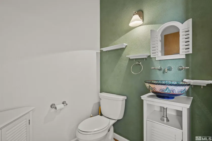 2330 Hillcrest, Fernley, Nevada 89408, 2 Bedrooms Bedrooms, ,3 BathroomsBathrooms,Residential,Residential,Hillcrest,250000577