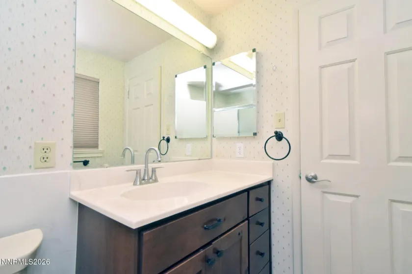 2825 Knight, Reno, Nevada 89509, 3 Bedrooms Bedrooms, ,2 BathroomsBathrooms,Residential,Residential,Knight,260004376