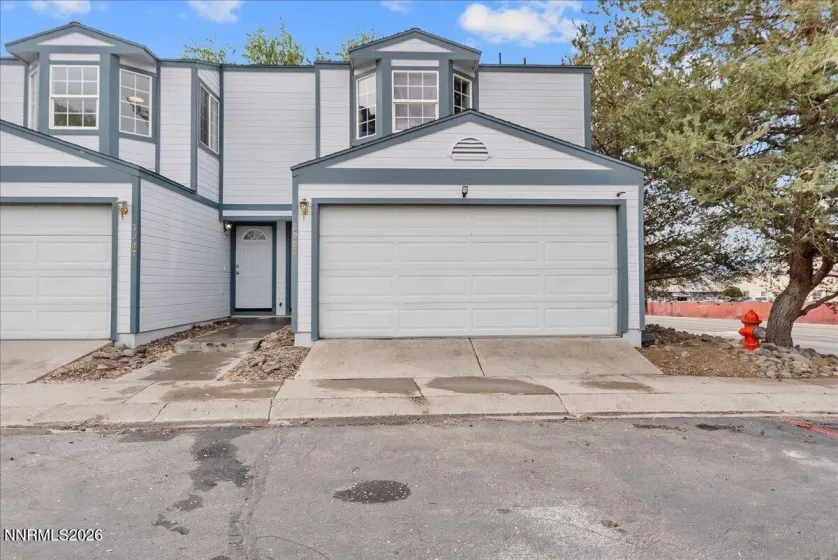 3903-3907 Village, Carson City, Nevada 89701, 6 Bedrooms Bedrooms, ,2 BathroomsBathrooms,Residential Income,Residential,Village,260004377