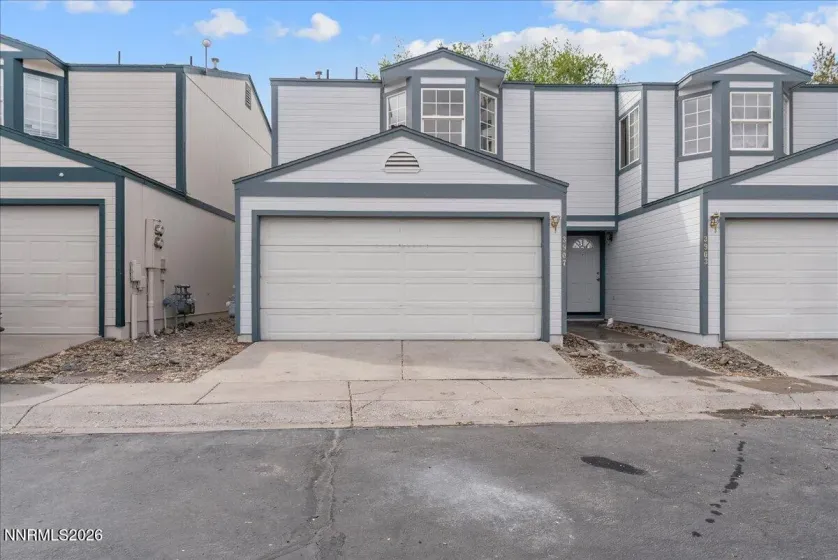 3903-3907 Village, Carson City, Nevada 89701, 6 Bedrooms Bedrooms, ,2 BathroomsBathrooms,Residential Income,Residential,Village,260004377