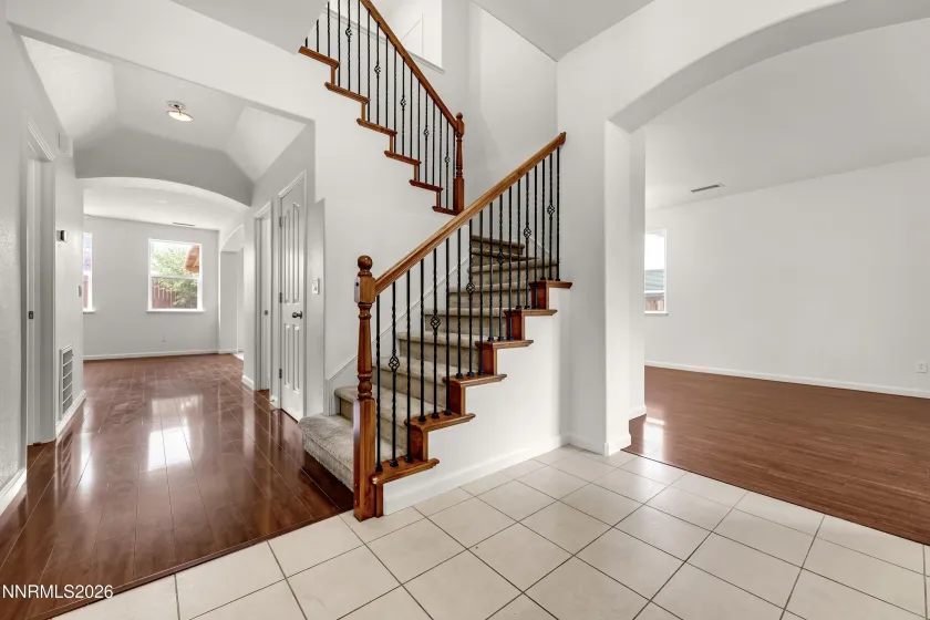 370 Pesaro, Reno, Nevada 89521, 4 Bedrooms Bedrooms, ,3 BathroomsBathrooms,Residential,Residential,Pesaro,260004383