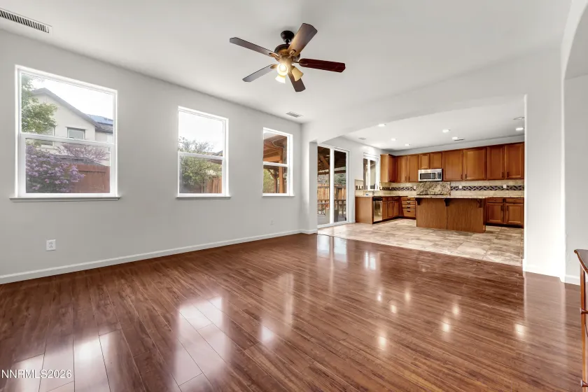 370 Pesaro, Reno, Nevada 89521, 4 Bedrooms Bedrooms, ,3 BathroomsBathrooms,Residential,Residential,Pesaro,260004383