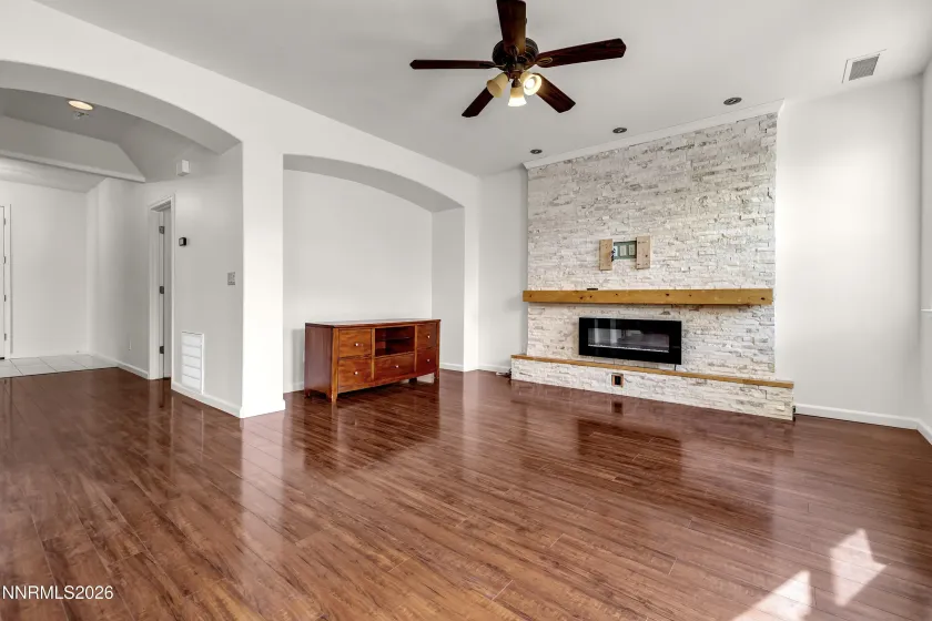 370 Pesaro, Reno, Nevada 89521, 4 Bedrooms Bedrooms, ,3 BathroomsBathrooms,Residential,Residential,Pesaro,260004383