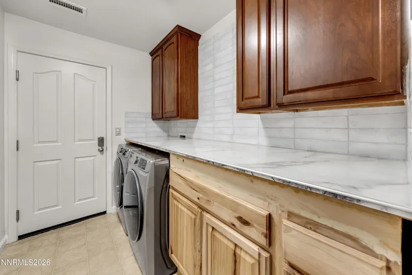 370 Pesaro, Reno, Nevada 89521, 4 Bedrooms Bedrooms, ,3 BathroomsBathrooms,Residential,Residential,Pesaro,260004383