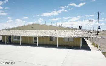 101 Carson, Battle Mountain, Nevada 89820, ,Commercial Sale,Residential,Carson,260004384