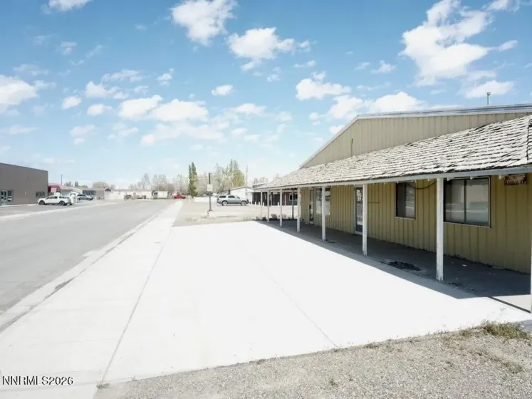 101 Carson, Battle Mountain, Nevada 89820, ,Commercial Sale,Residential,Carson,260004384