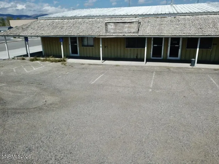 101 Carson, Battle Mountain, Nevada 89820, ,Commercial Sale,Residential,Carson,260004384
