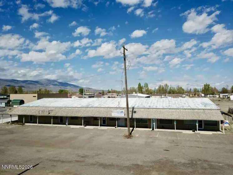 101 Carson, Battle Mountain, Nevada 89820, ,Commercial Sale,Residential,Carson,260004384