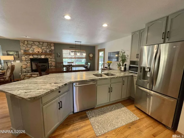 220 Lemming, Reno, Nevada 89523, 3 Bedrooms Bedrooms, ,2 BathroomsBathrooms,Residential,Residential,Lemming,260004388