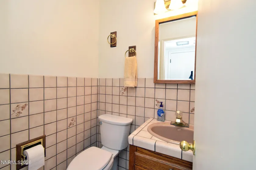 10 J, Sparks, Nevada 89431, 4 Bedrooms Bedrooms, ,2 BathroomsBathrooms,Residential,Residential,J,260004393